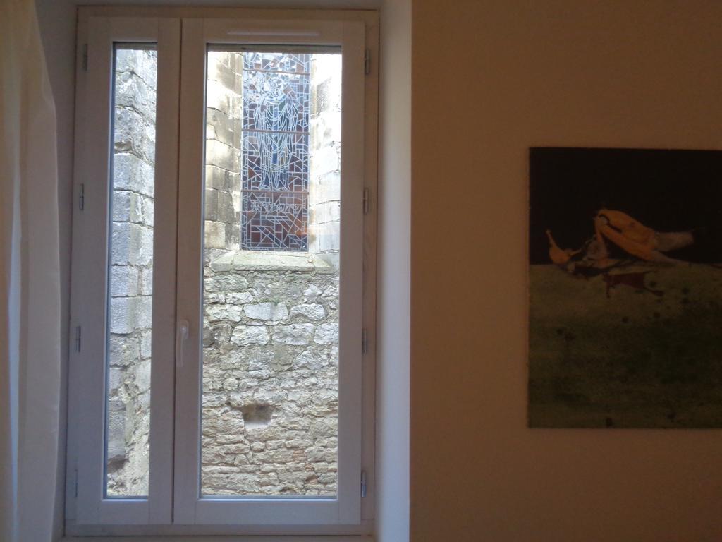 B&B Le Chat Qui Dort Montricoux Rom bilde